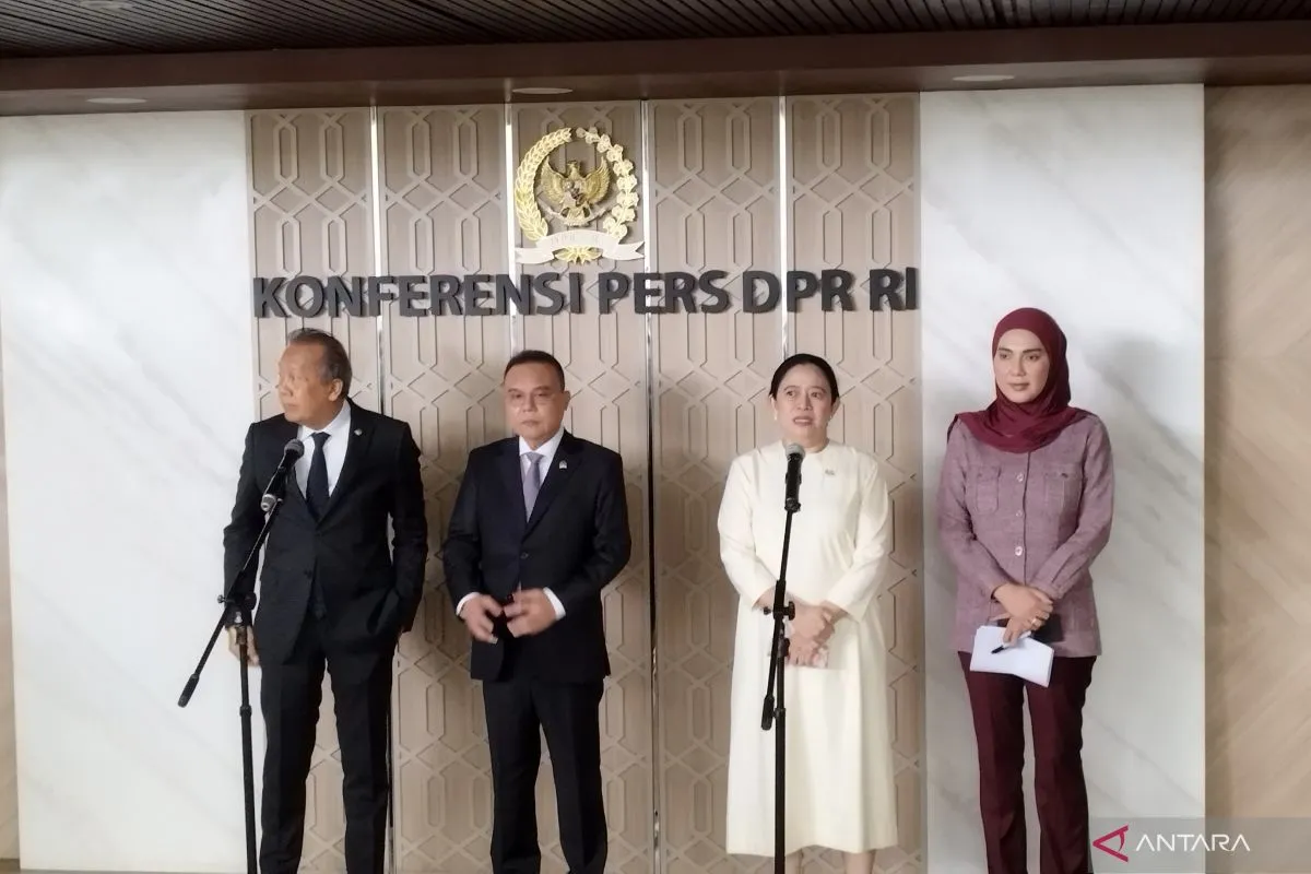 DPR RI menyetujui RUU tentang Satu Data Indonesia menjadi usul inisiatif DPR pada rapat paripurna yang dipimpin Ketua DPR RI Puan Maharani di Gedung DPR, Jakarta, Selasa, (21/7).
